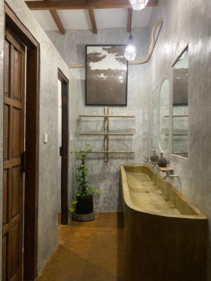 Vin Vin Hostel Убуд Екстериор снимка
