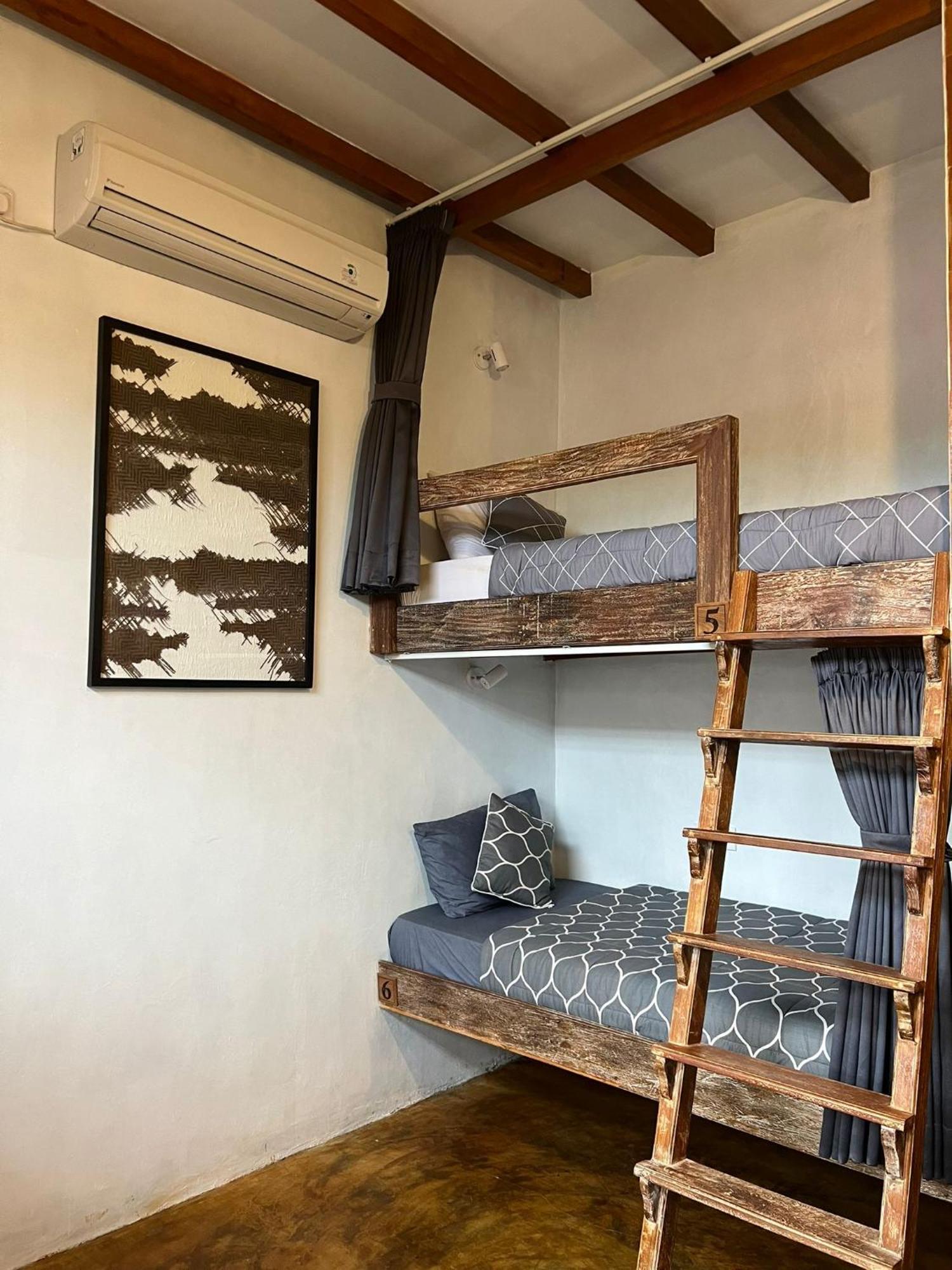 Vin Vin Hostel Убуд Екстериор снимка